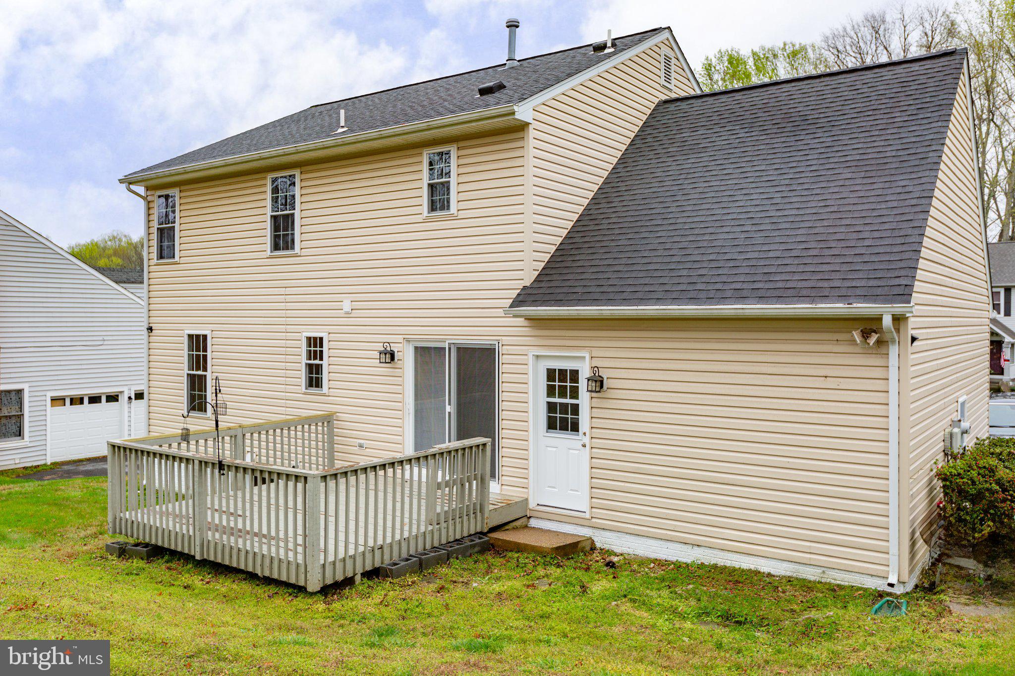 6811 ORCHID LANE