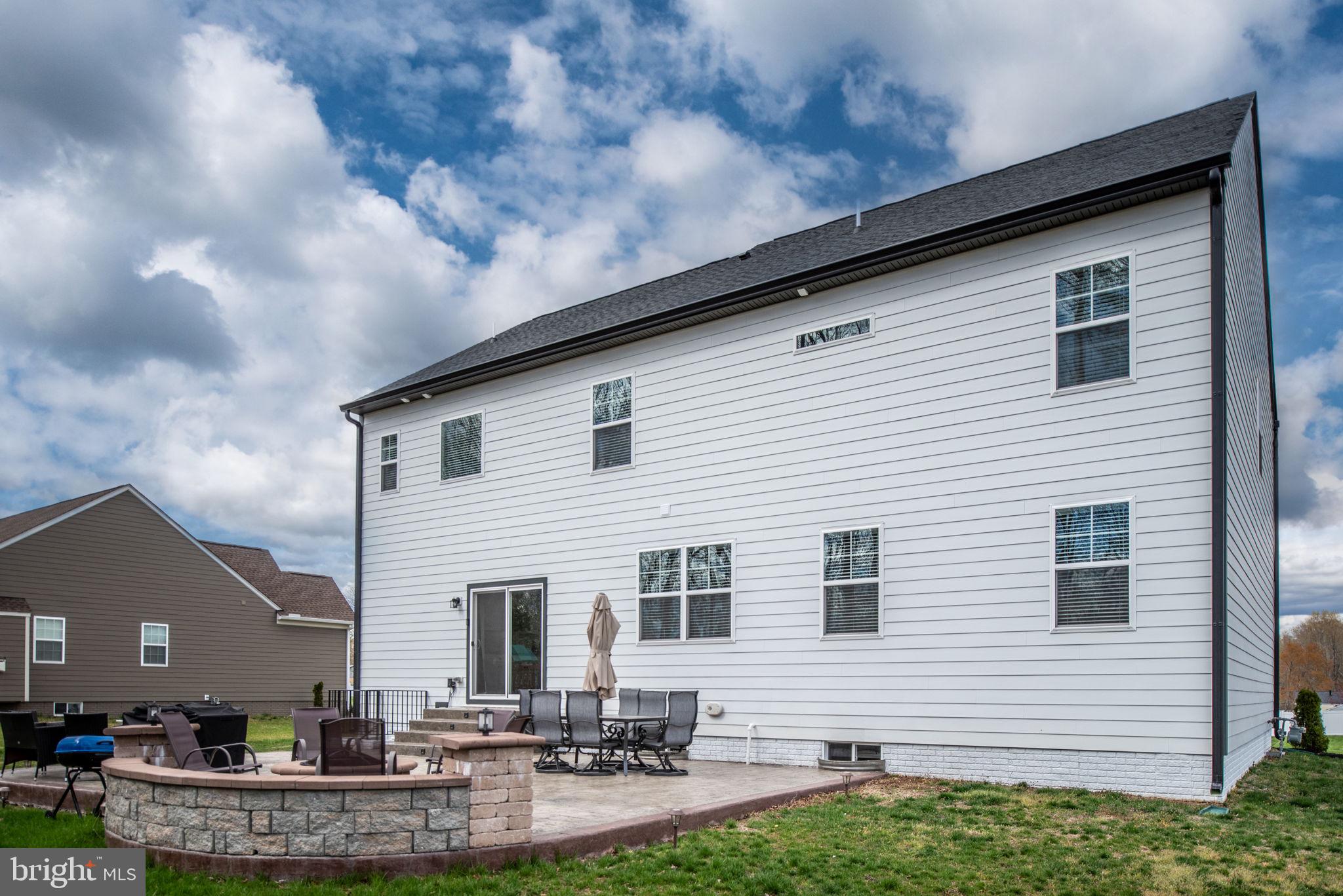11210 Willow Oak Ct