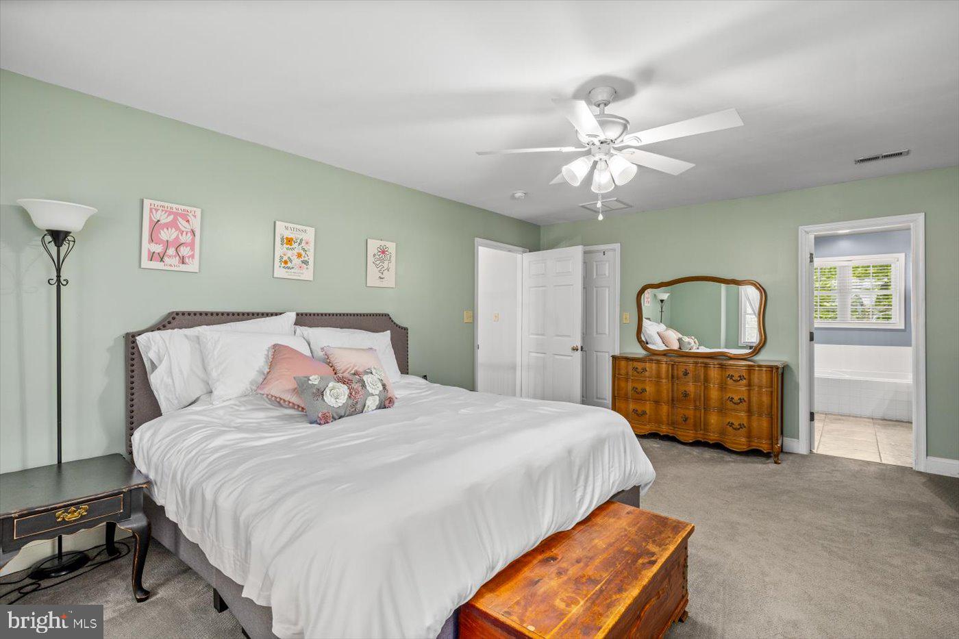 8013 PEMBROKE CIRCLE