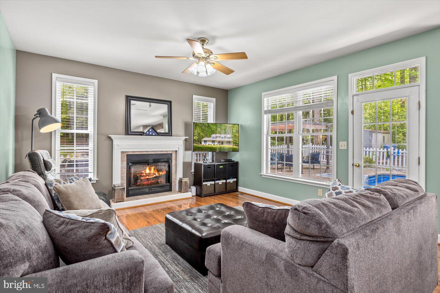 8013 PEMBROKE CIRCLE