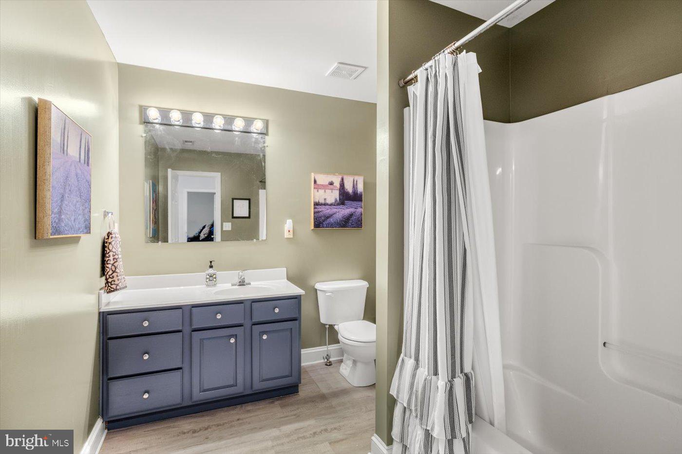 8013 PEMBROKE CIRCLE