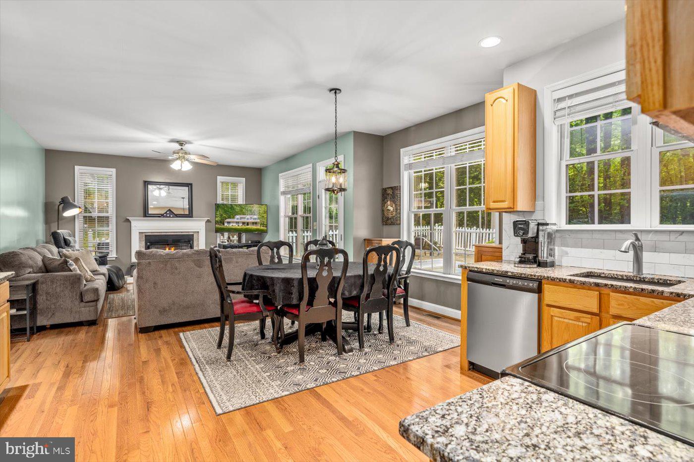 8013 PEMBROKE CIRCLE