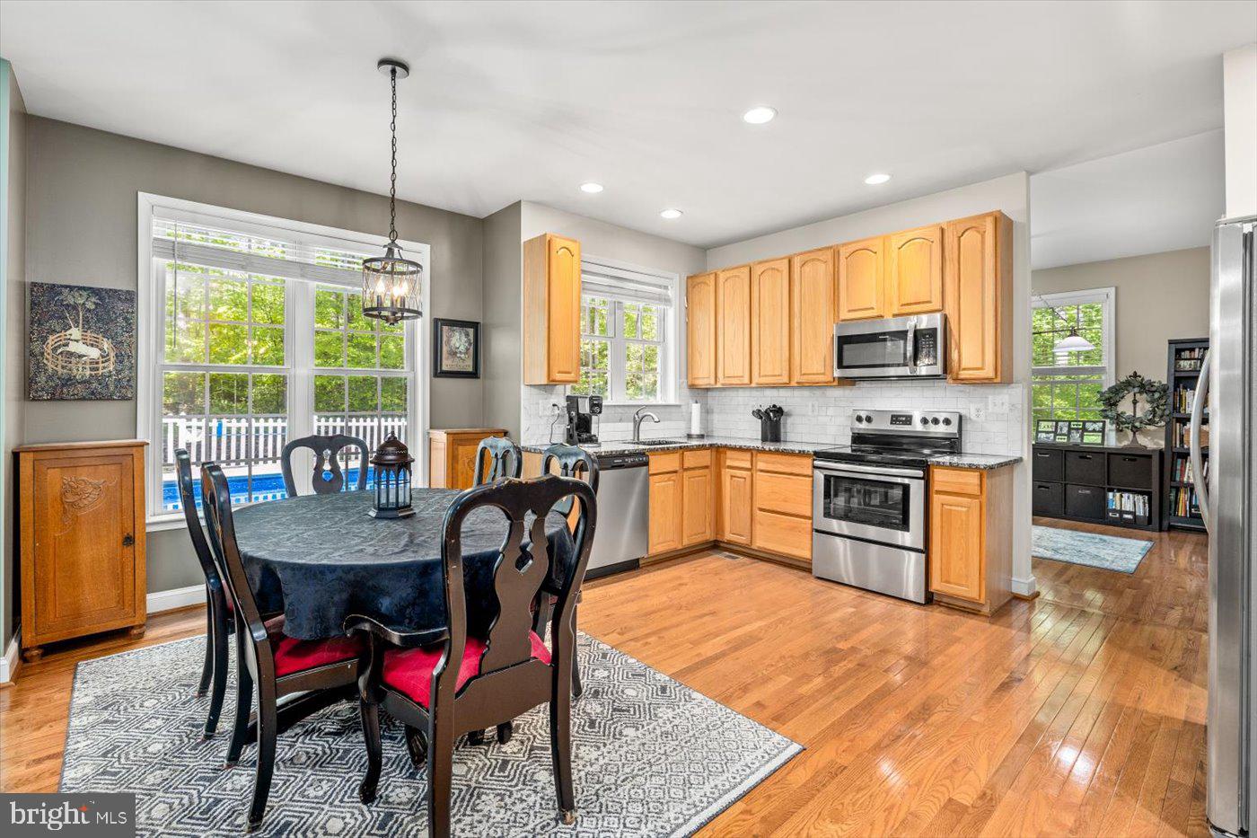 8013 PEMBROKE CIRCLE