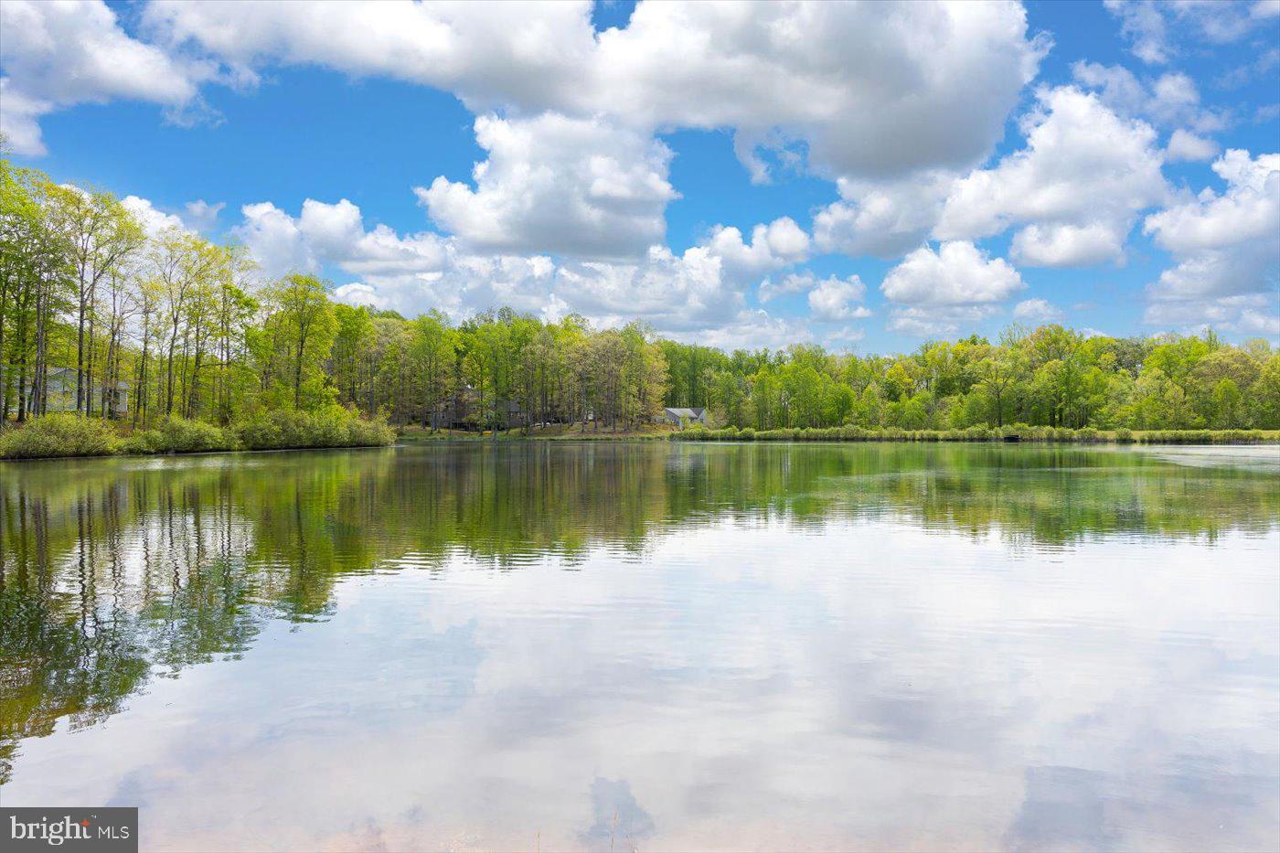 8013 PEMBROKE CIRCLE