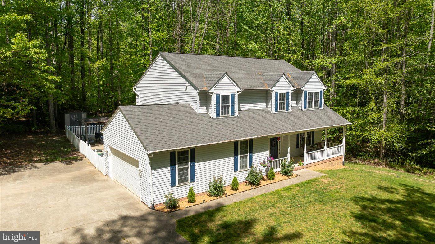 8013 PEMBROKE CIRCLE