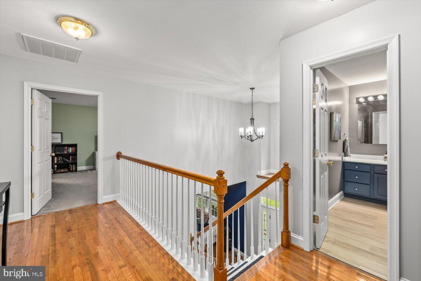 8013 PEMBROKE CIRCLE