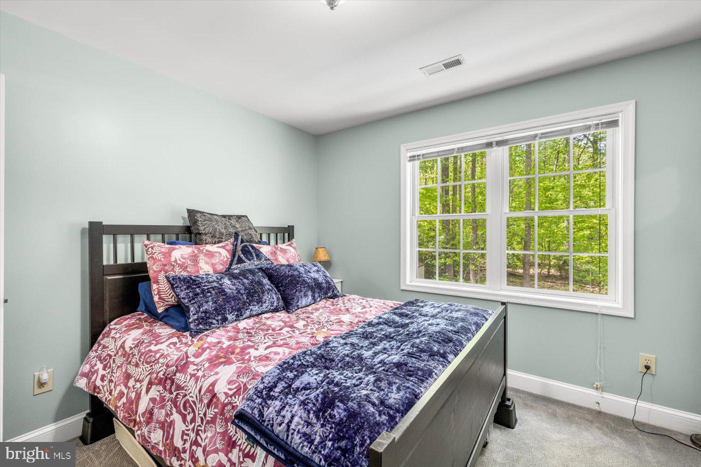 8013 PEMBROKE CIRCLE