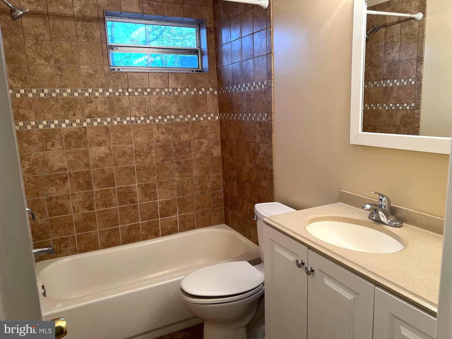301 TULIP CIR