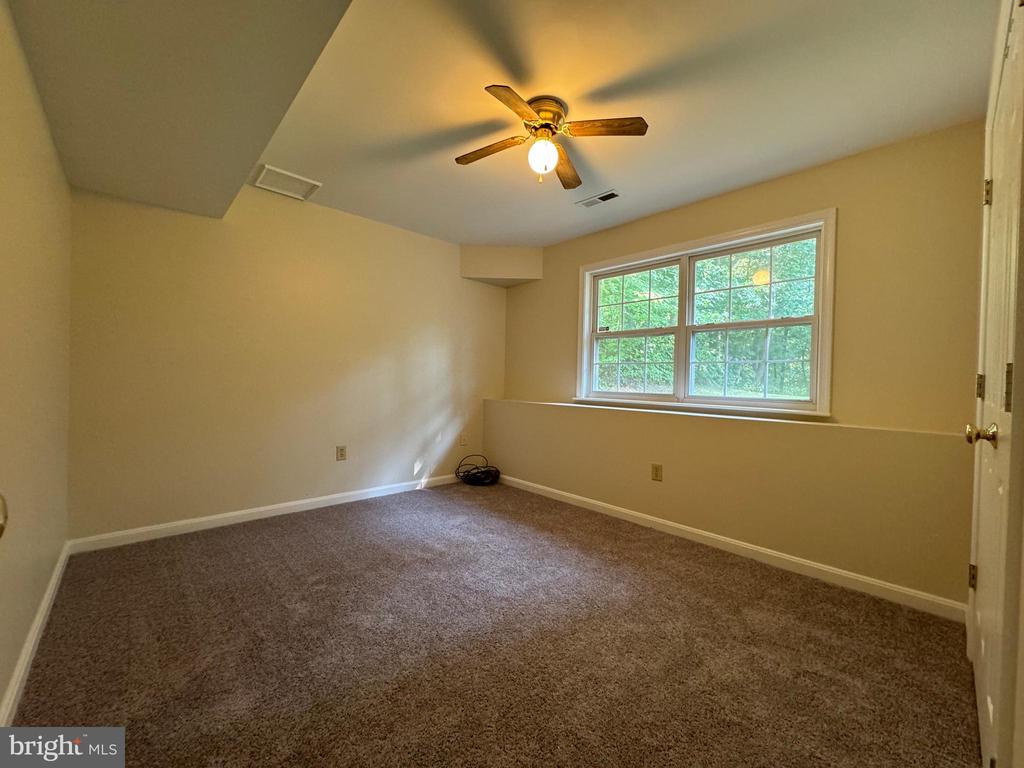 6811 SAWMILL CIRCLE