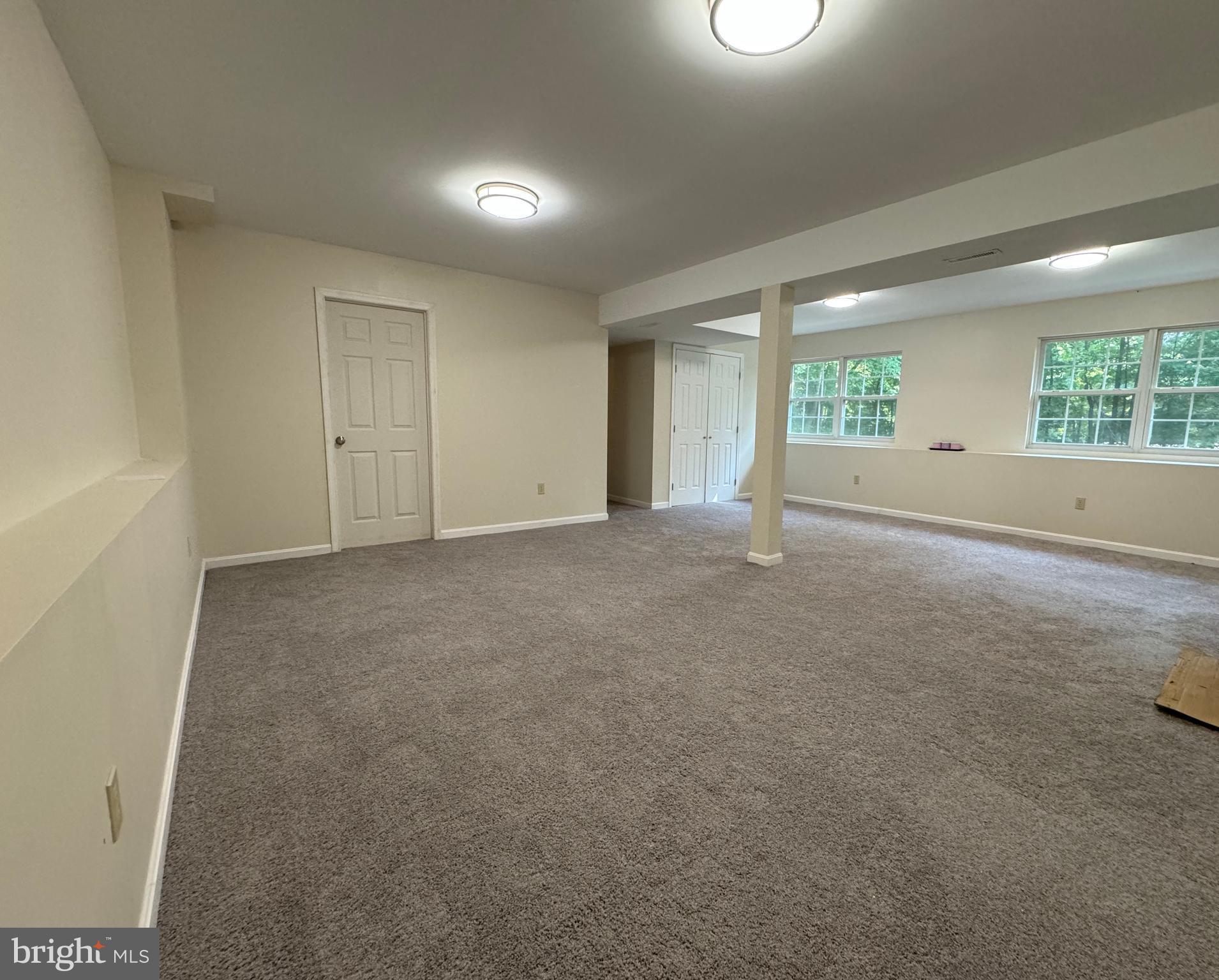 6811 SAWMILL CIRCLE