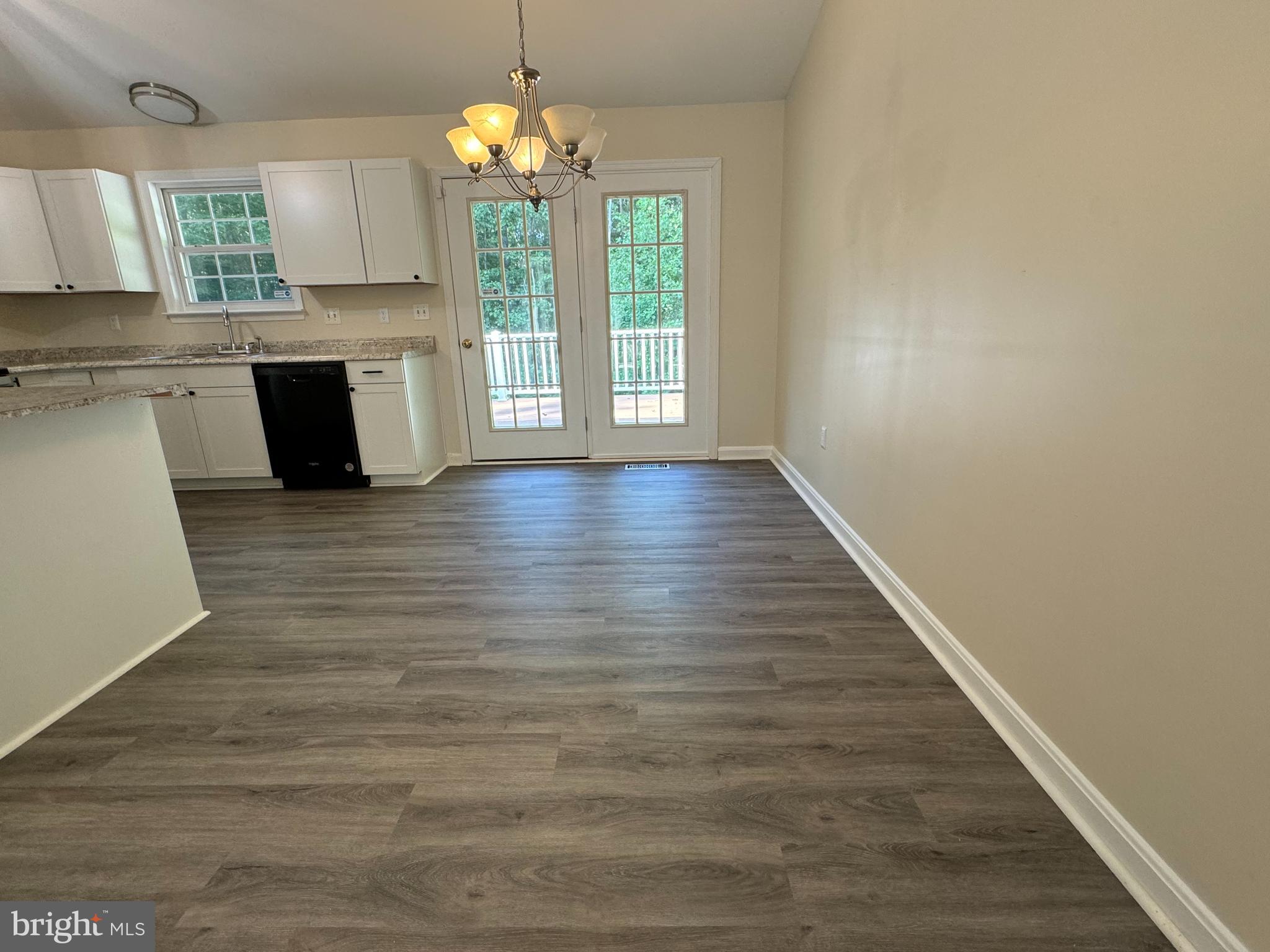 6811 SAWMILL CIRCLE