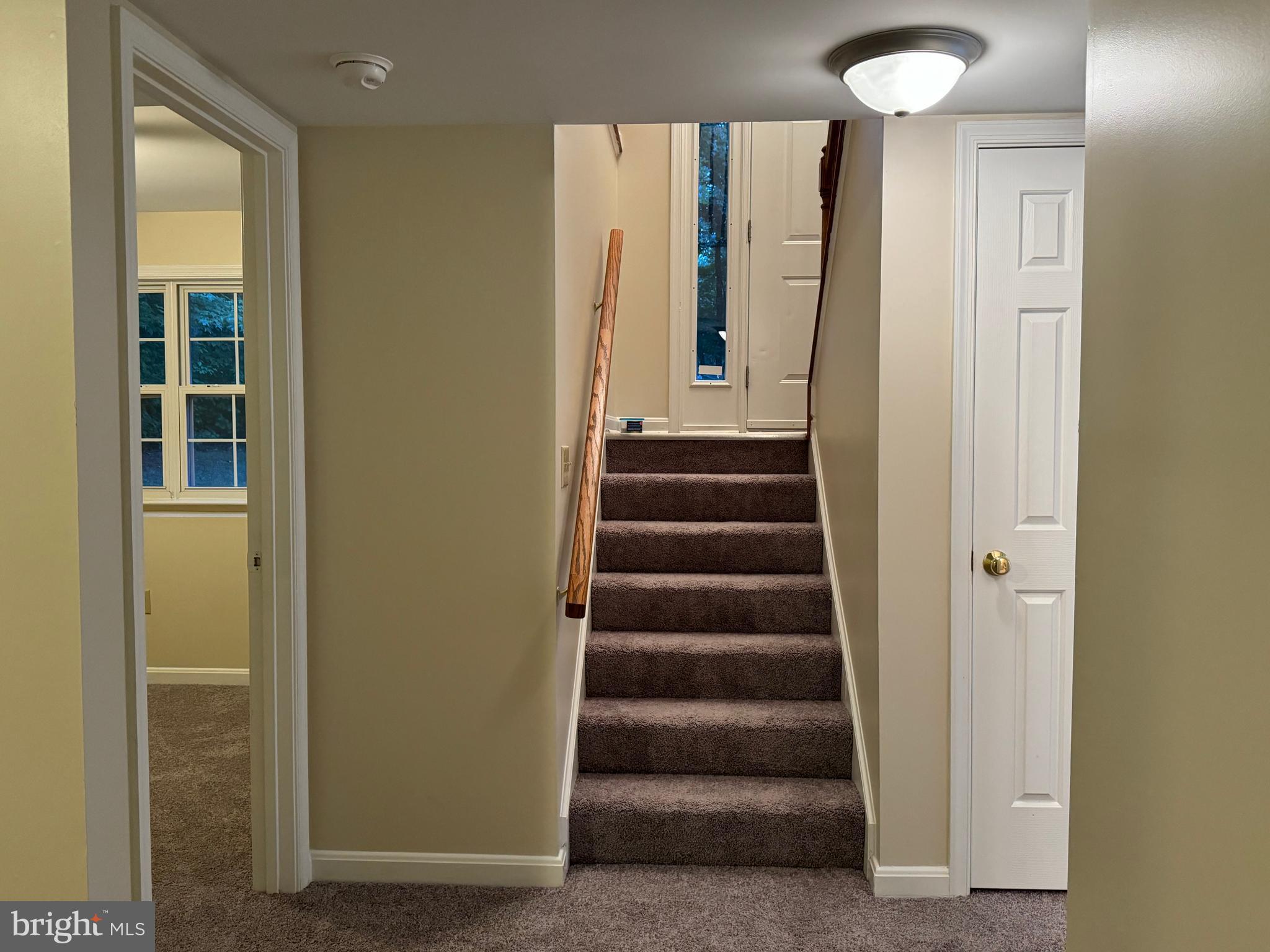 6811 SAWMILL CIRCLE
