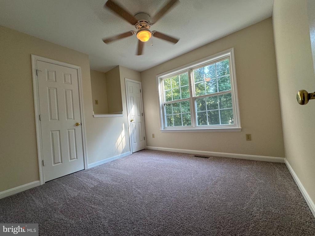 6811 SAWMILL CIRCLE