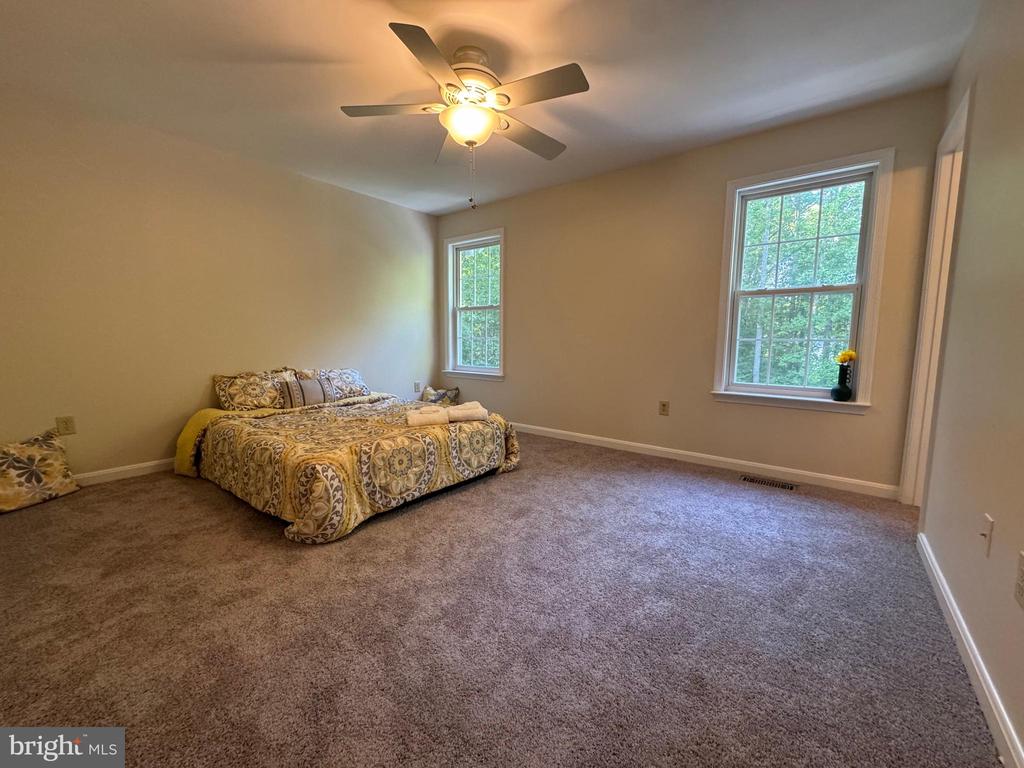 6811 SAWMILL CIRCLE