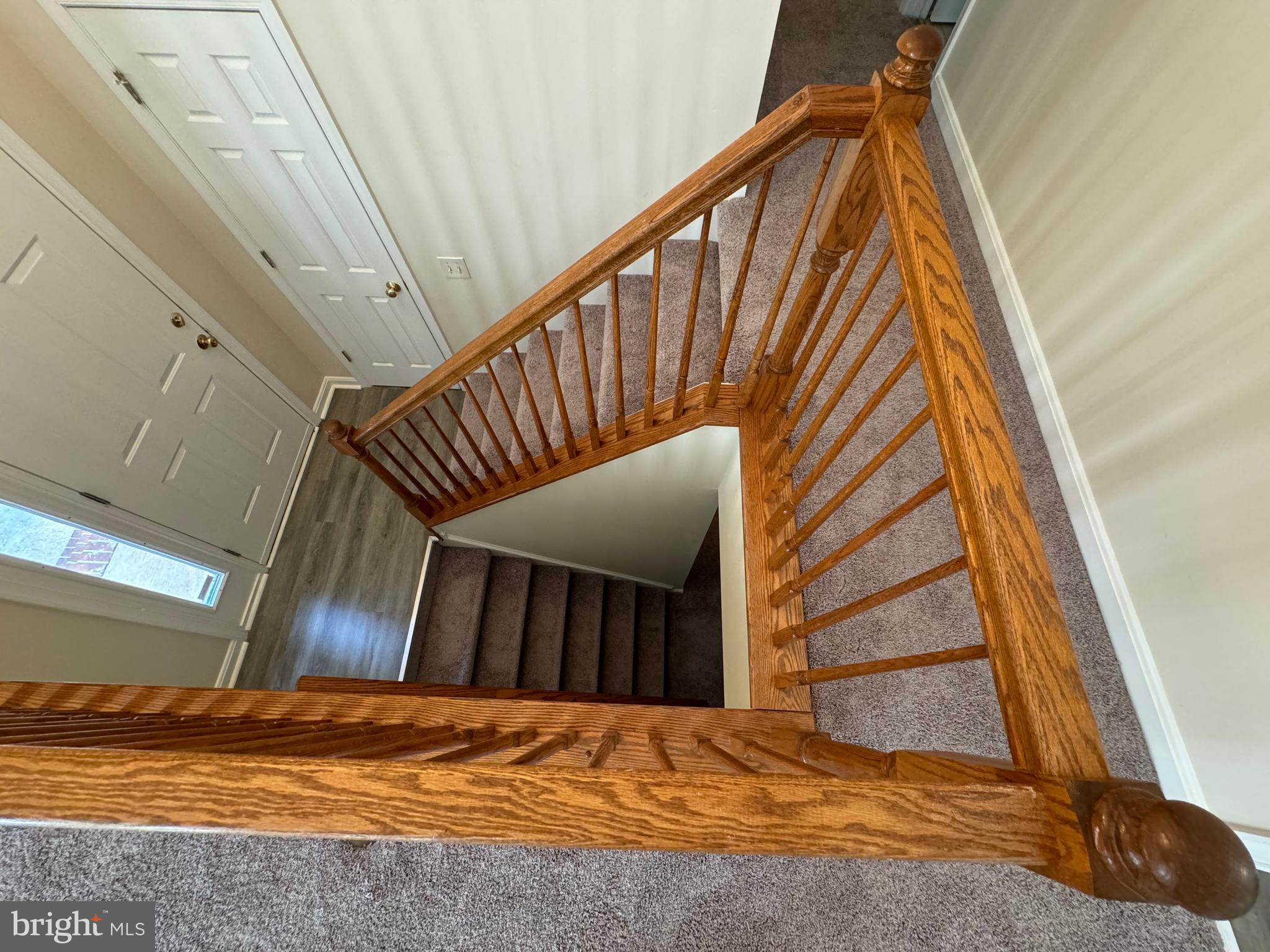 6811 SAWMILL CIRCLE