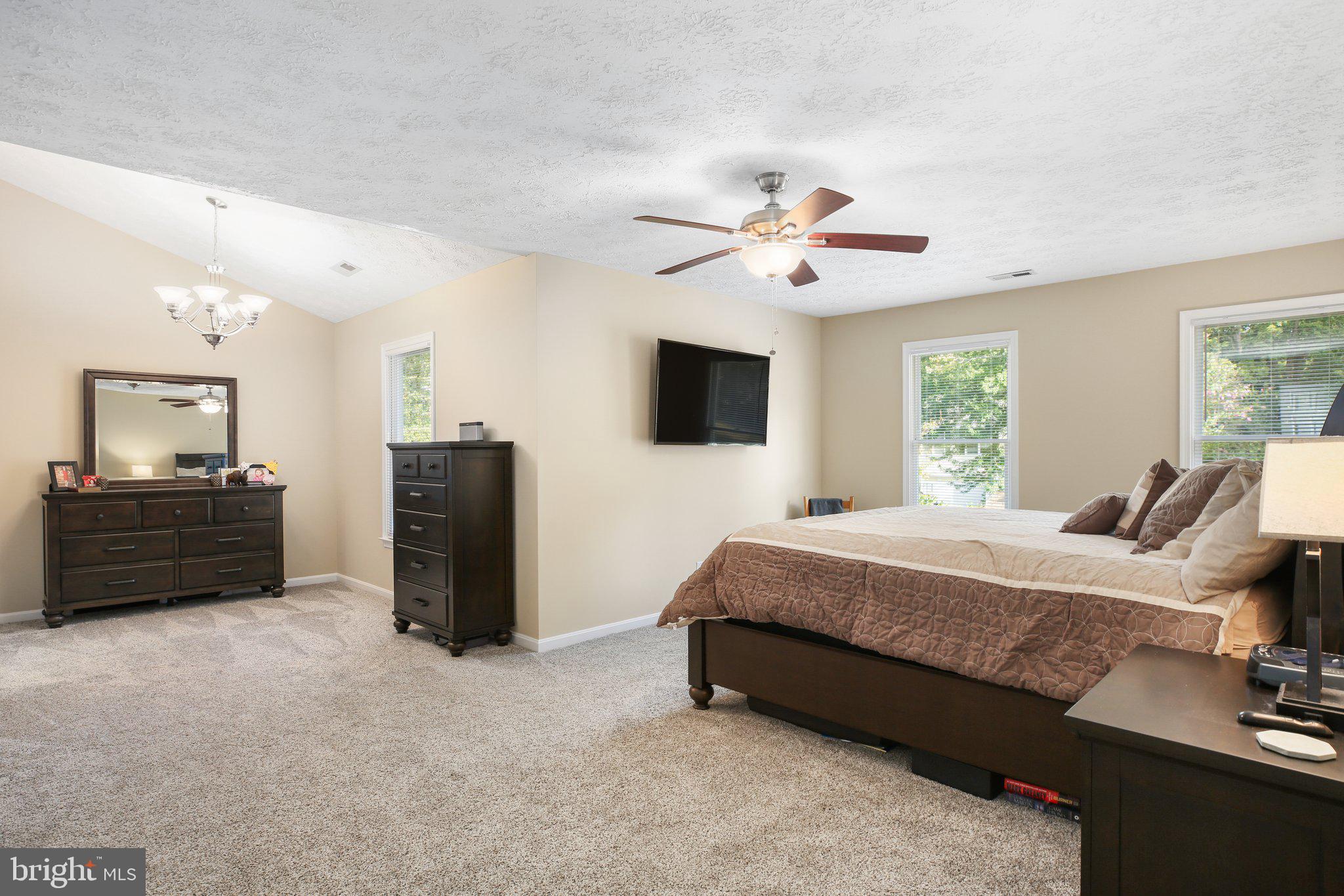 6414 SUGAR MAPLE COURT