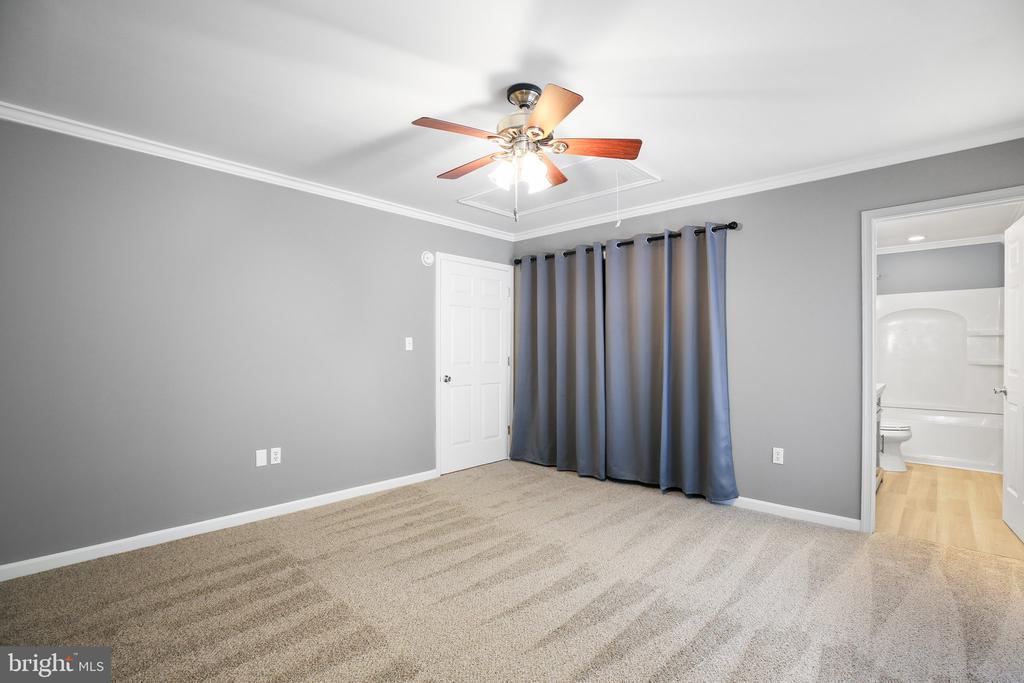 12805 FLINTLOCK DRIVE