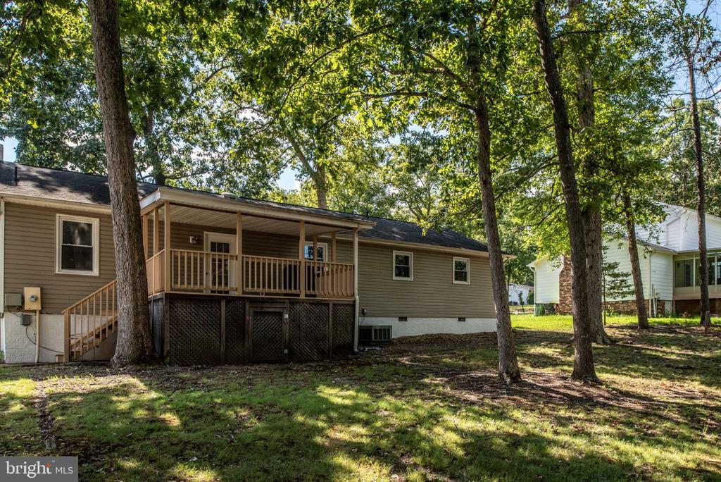 411 Mahogany Ln