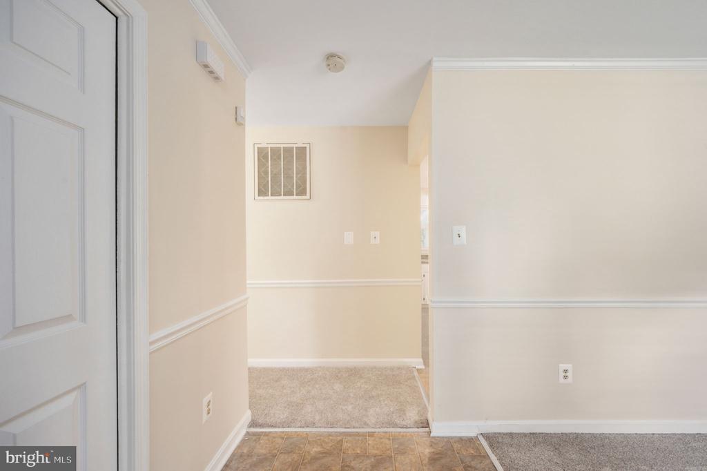 411 Mahogany Ln