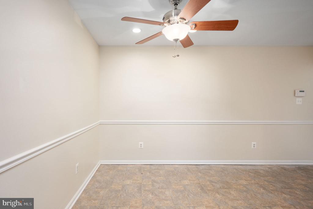 411 Mahogany Ln