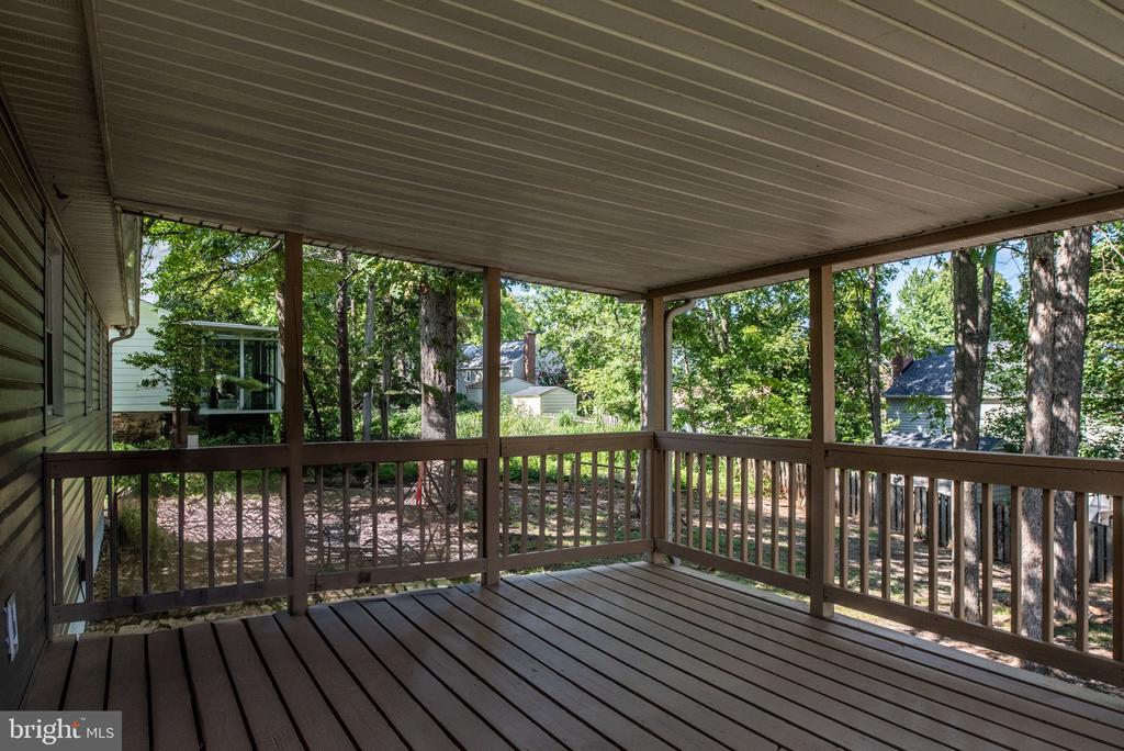 411 Mahogany Ln