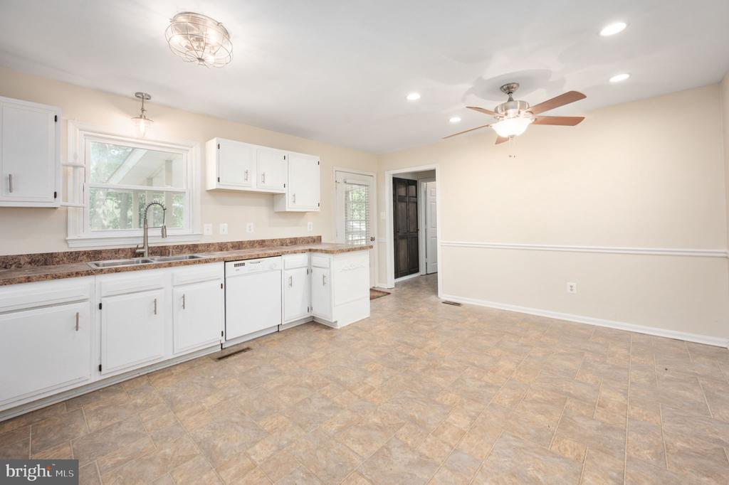 411 Mahogany Ln