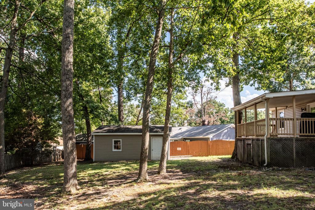 411 Mahogany Ln