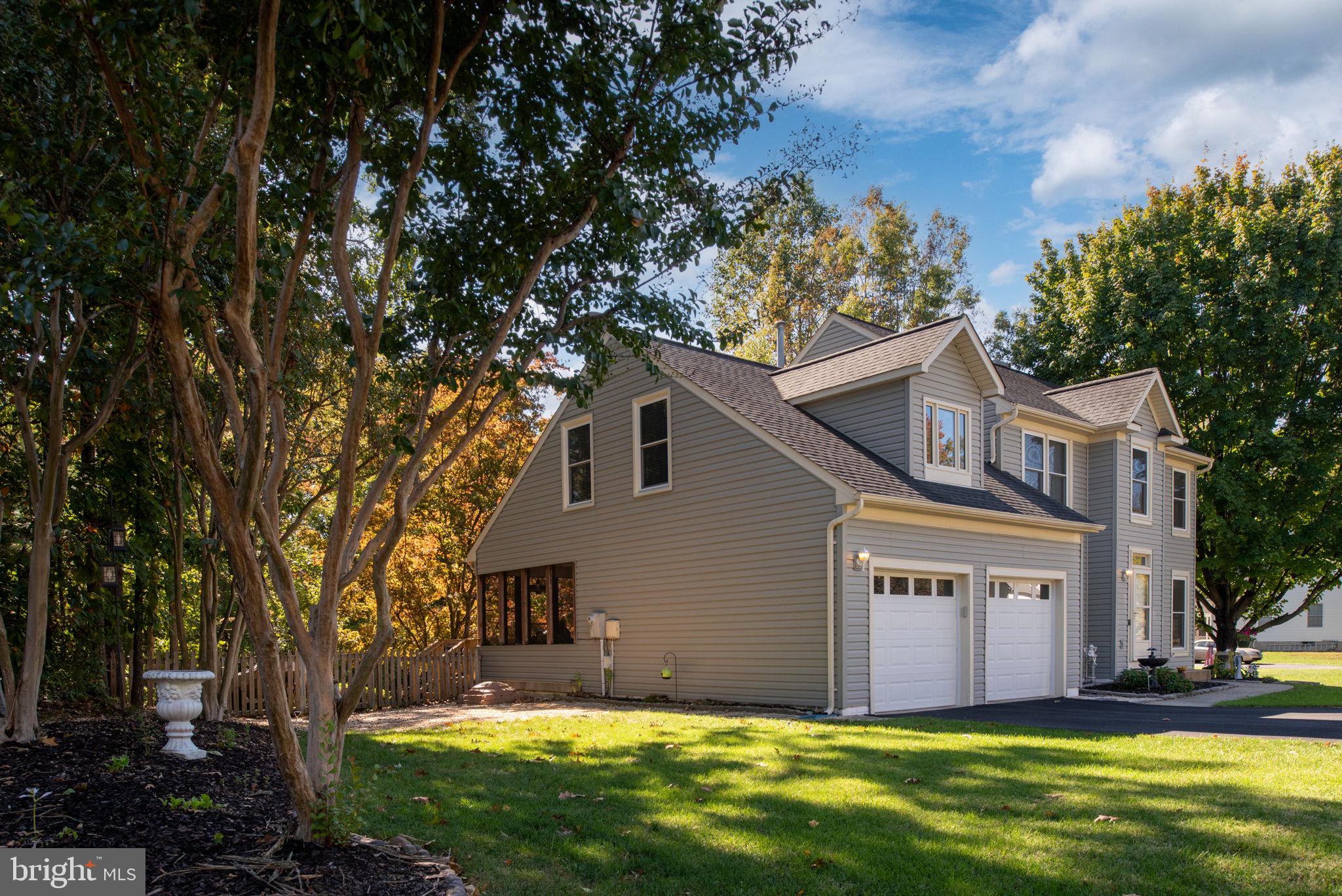 5020 Queensbury Cir