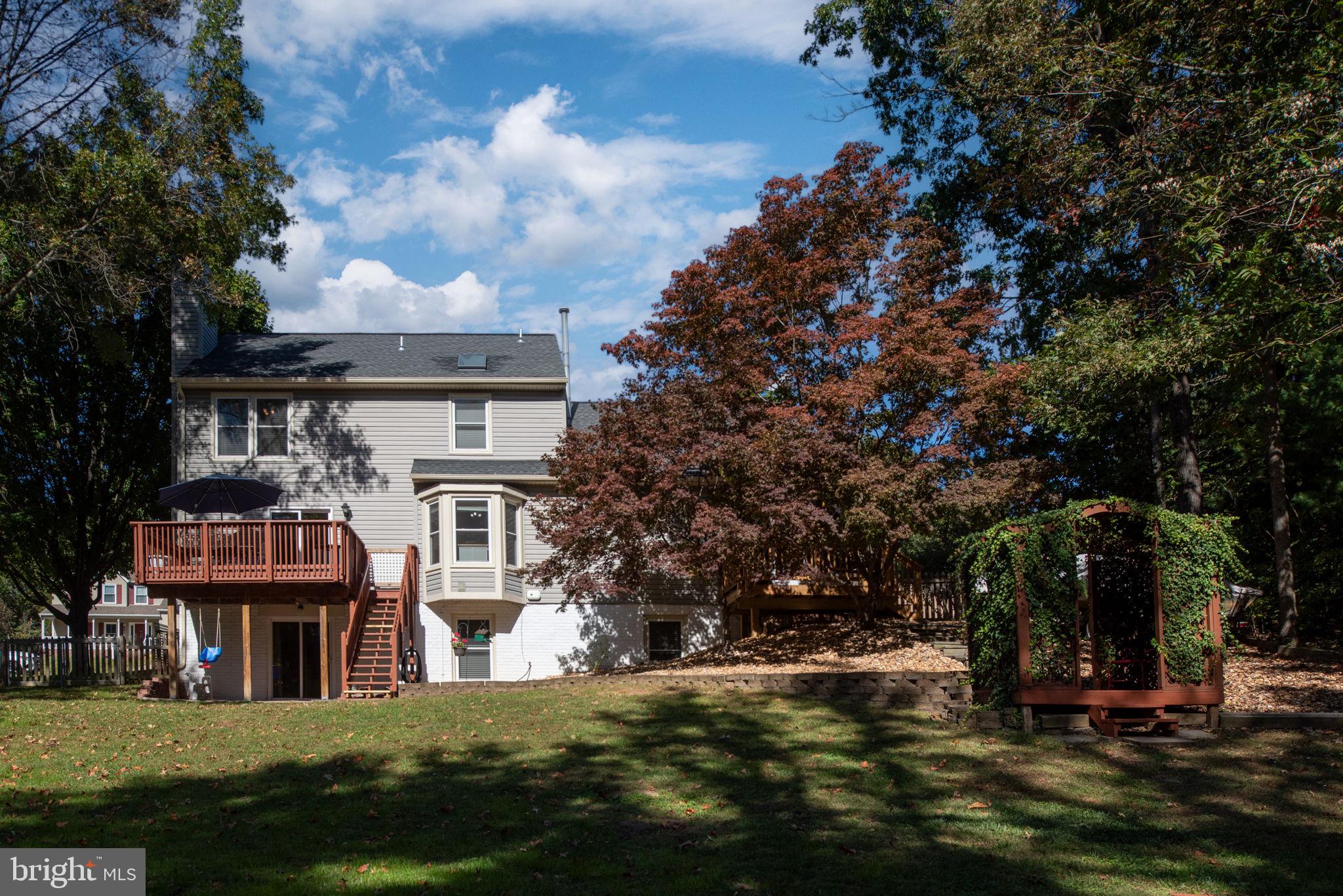 5020 Queensbury Cir