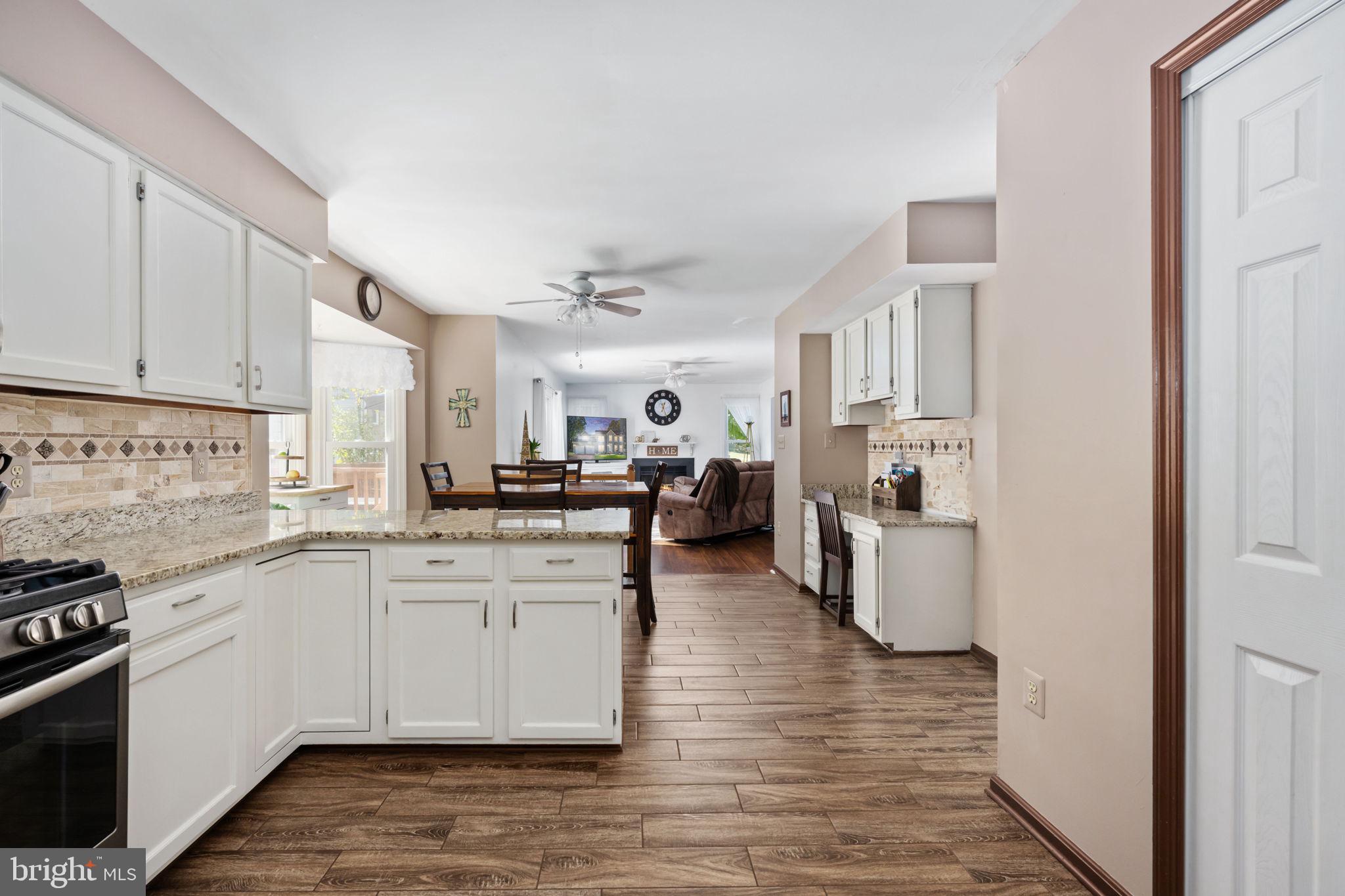 5020 Queensbury Cir