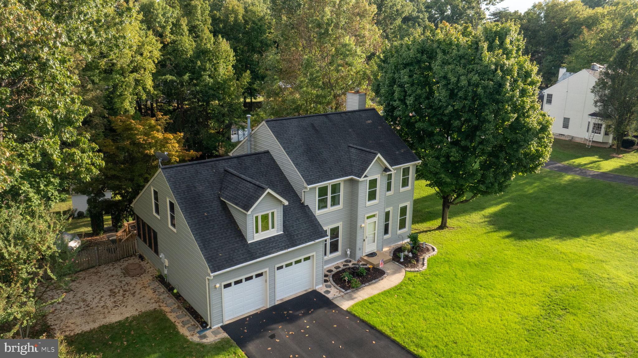 5020 Queensbury Cir