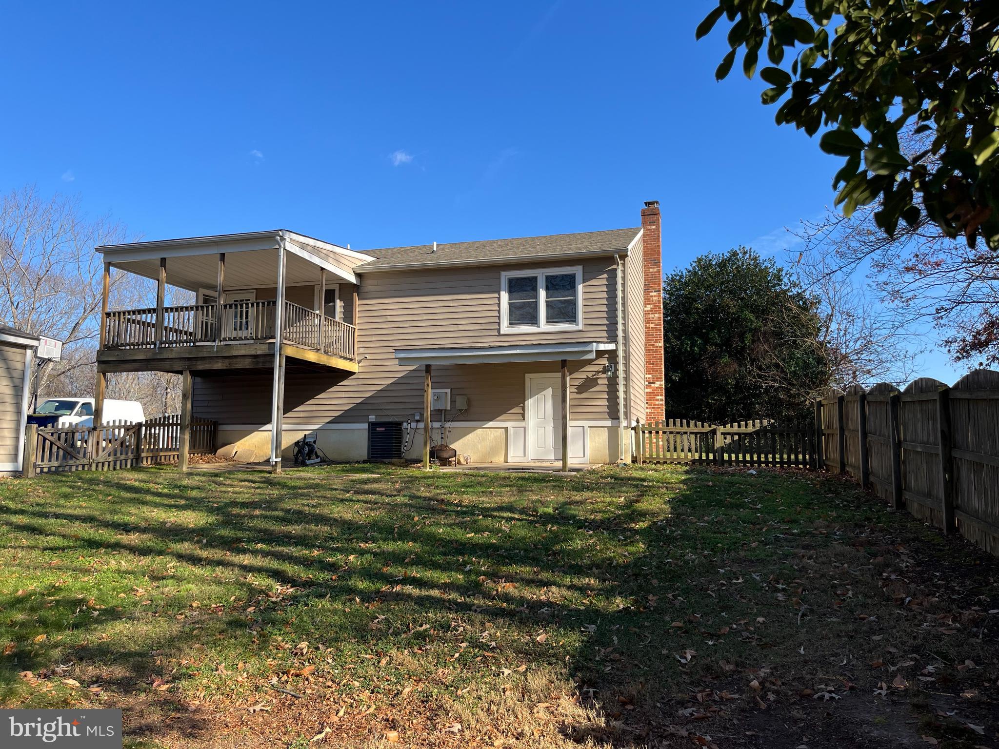 11002 ABBEY LN