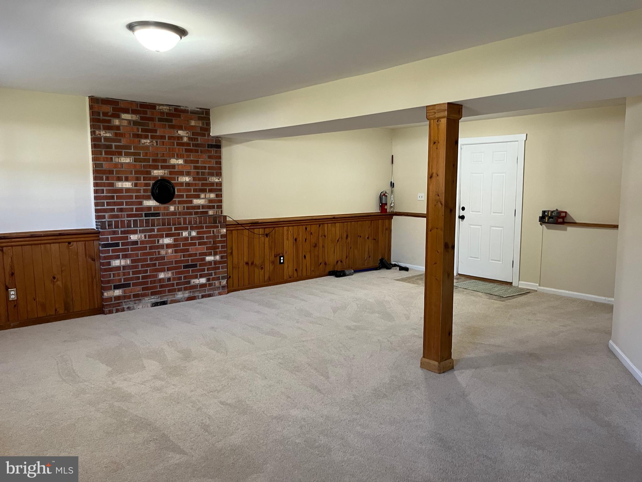 11002 ABBEY LN
