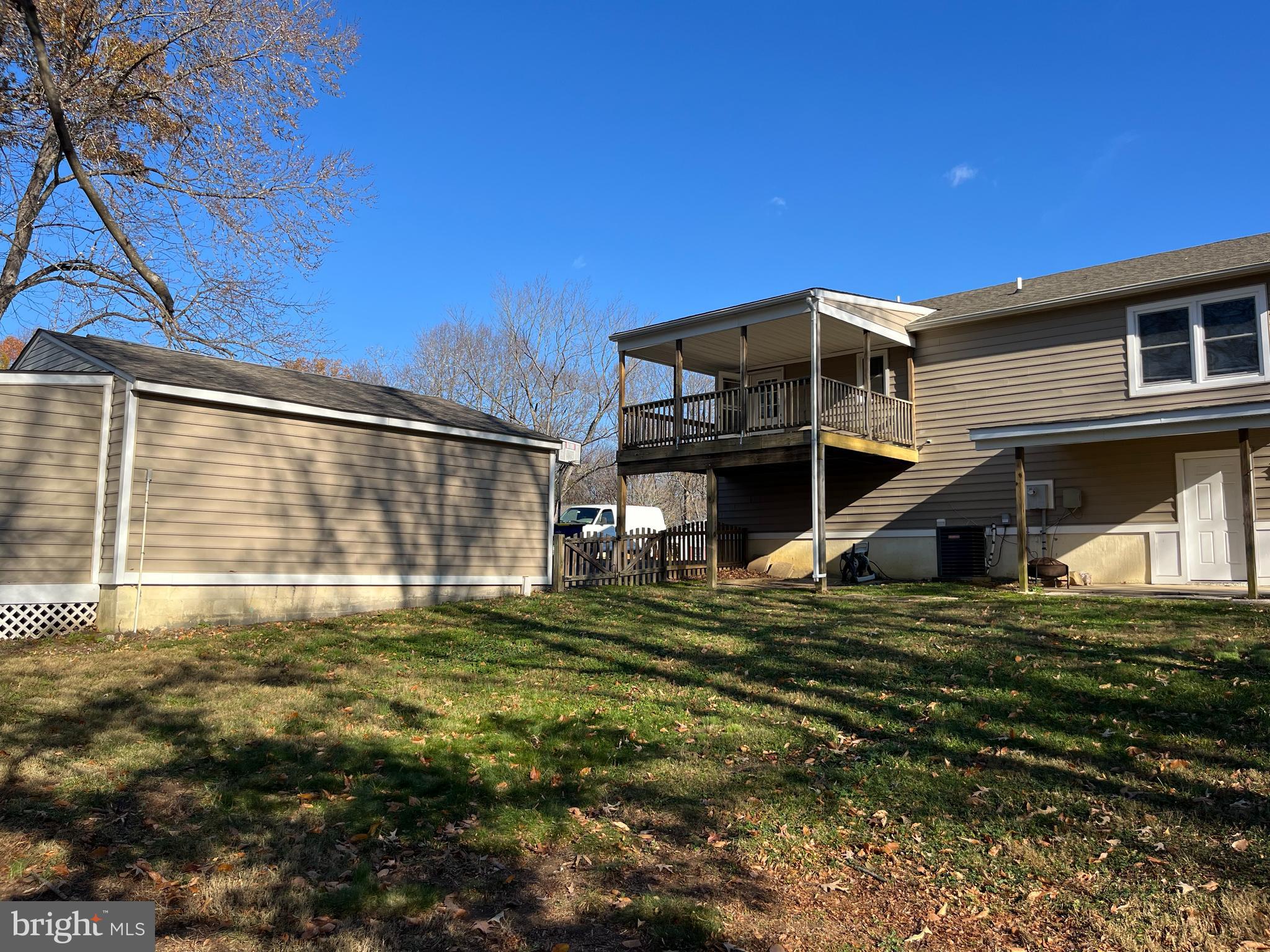 11002 ABBEY LN