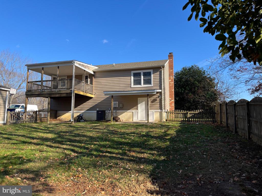 11002 ABBEY LN