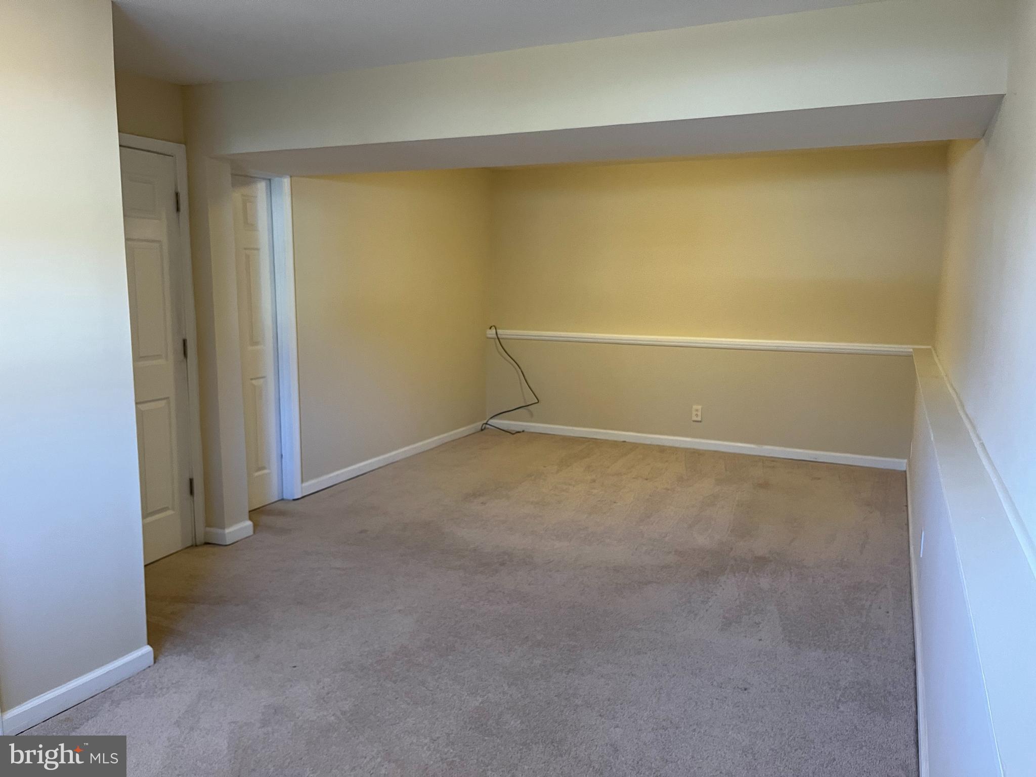 11002 ABBEY LN