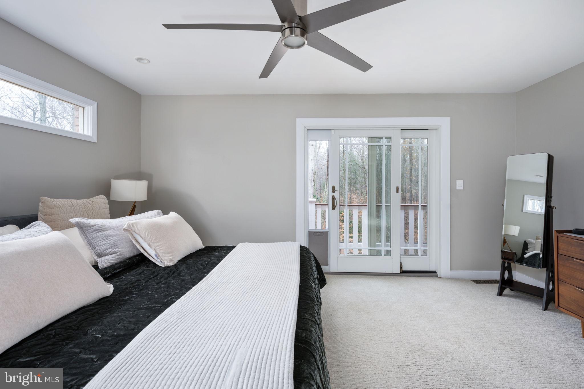 7 River Bluffs Dr