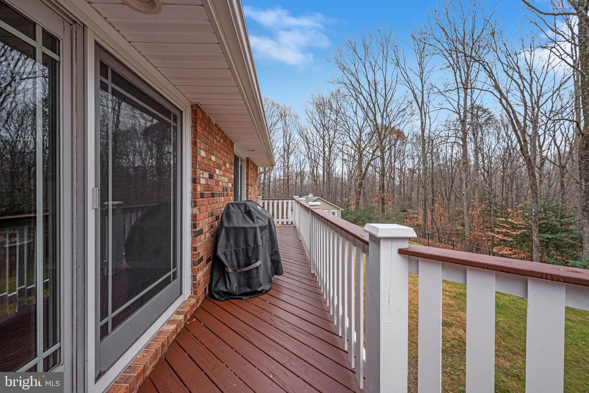 7 River Bluffs Dr