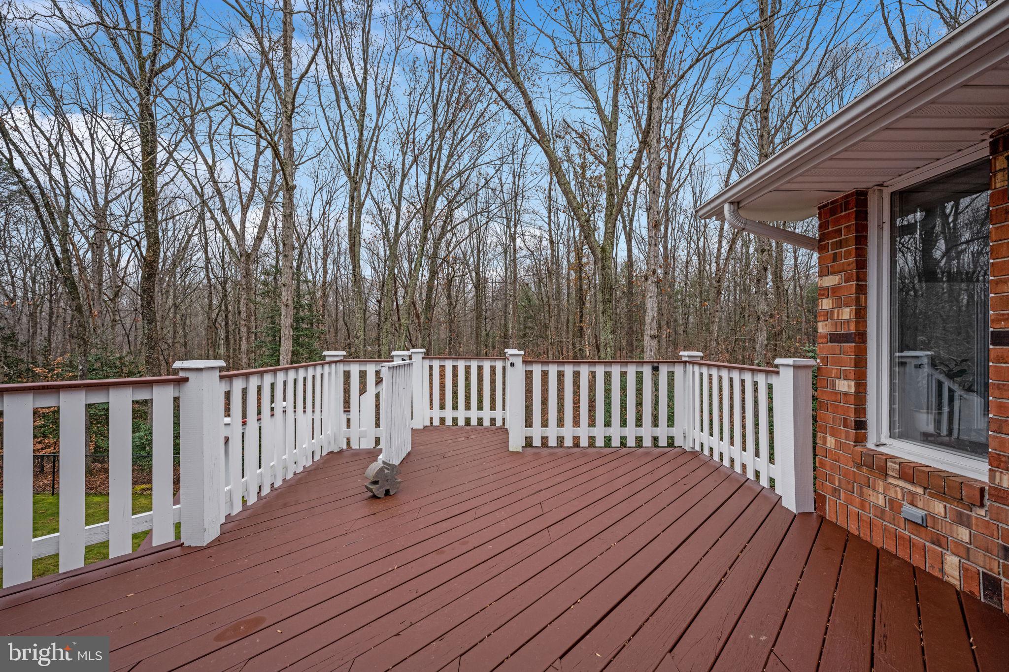 7 River Bluffs Dr