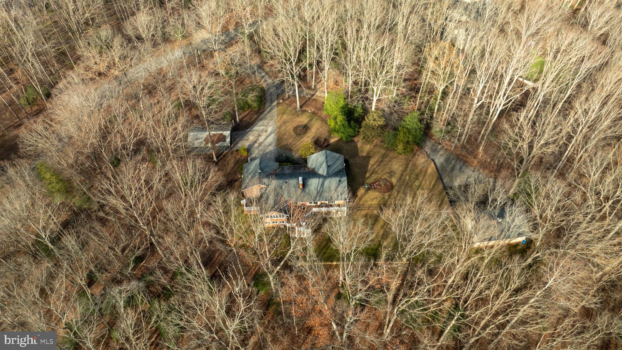 7 River Bluffs Dr