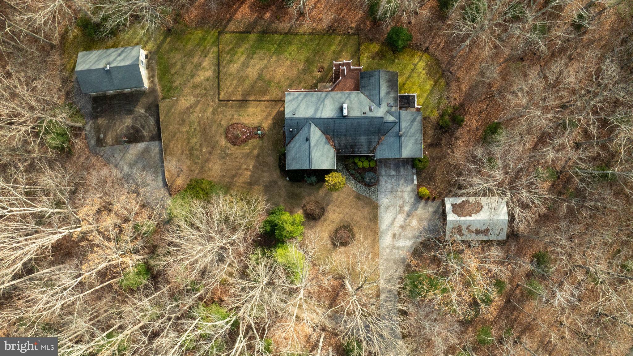 7 River Bluffs Dr