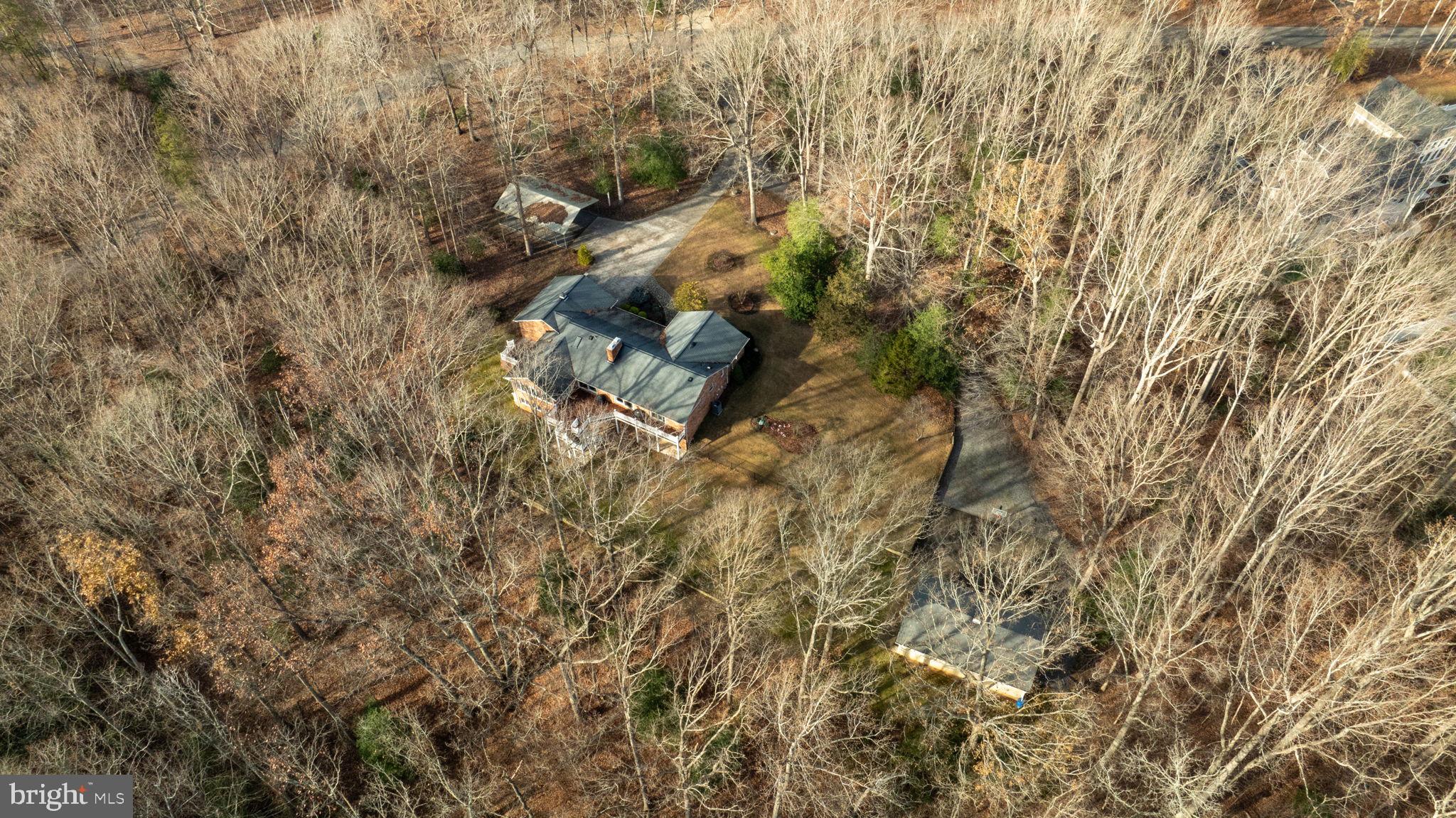 7 River Bluffs Dr