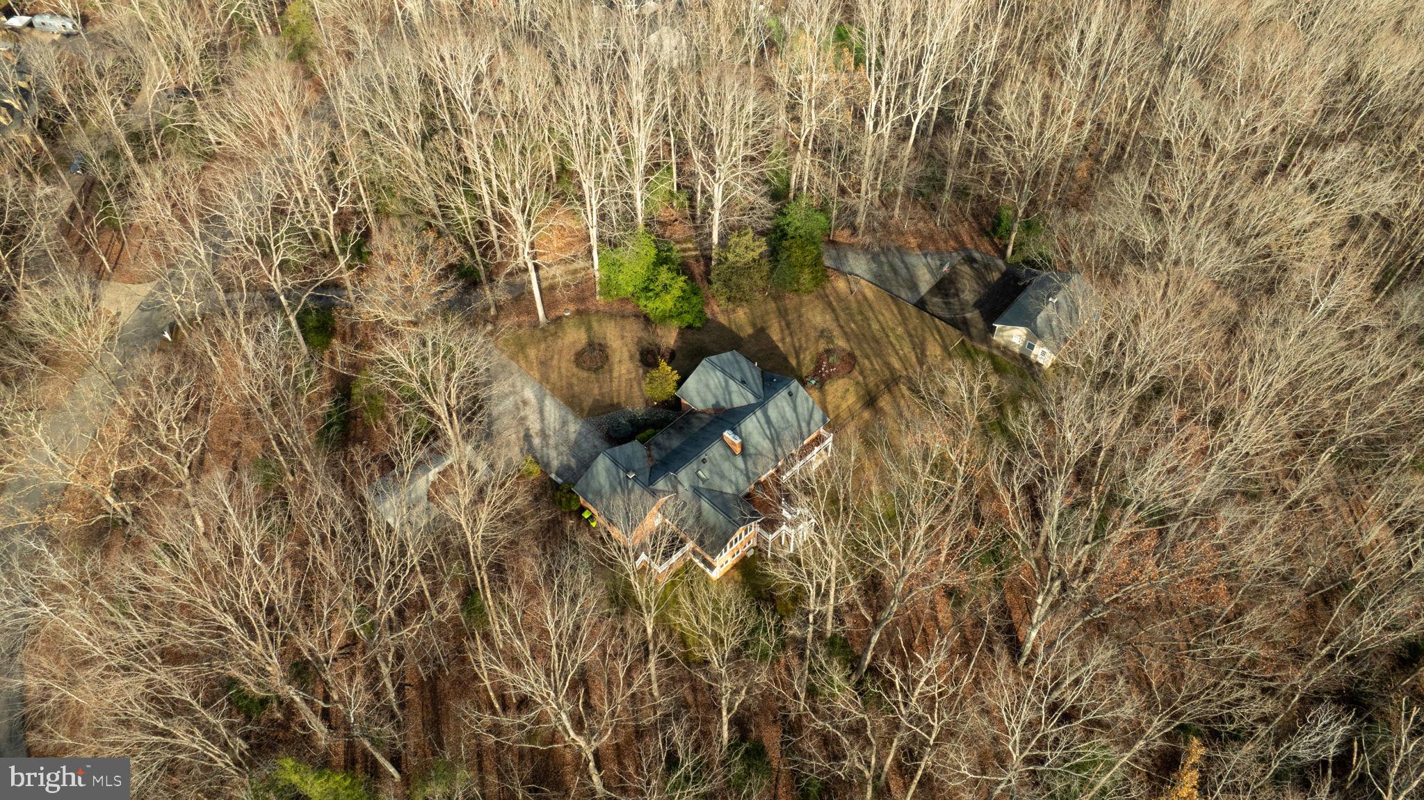 7 River Bluffs Dr
