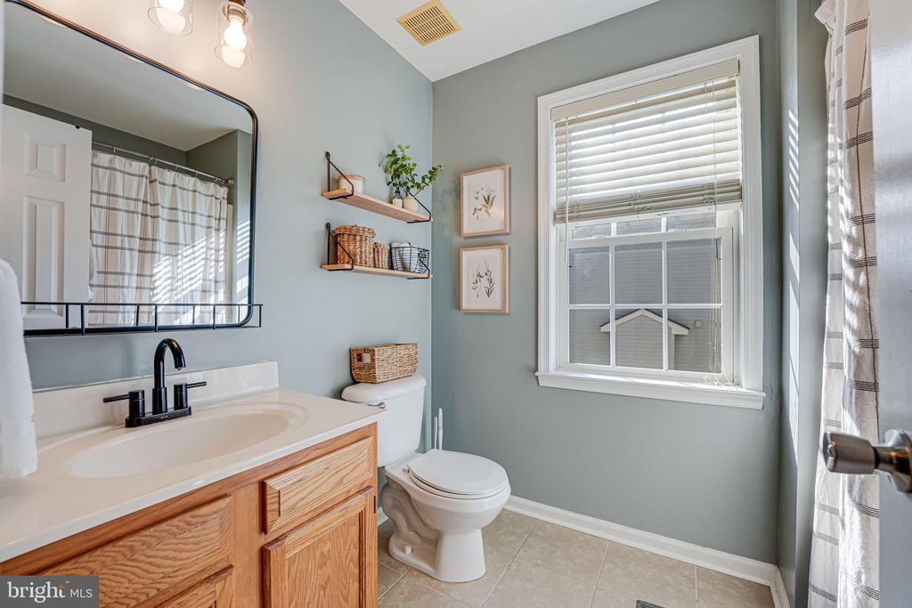 3422 LANCASTER RING ROAD