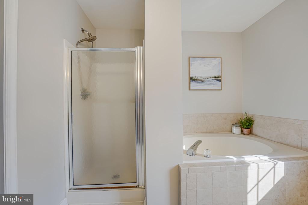 3422 LANCASTER RING ROAD