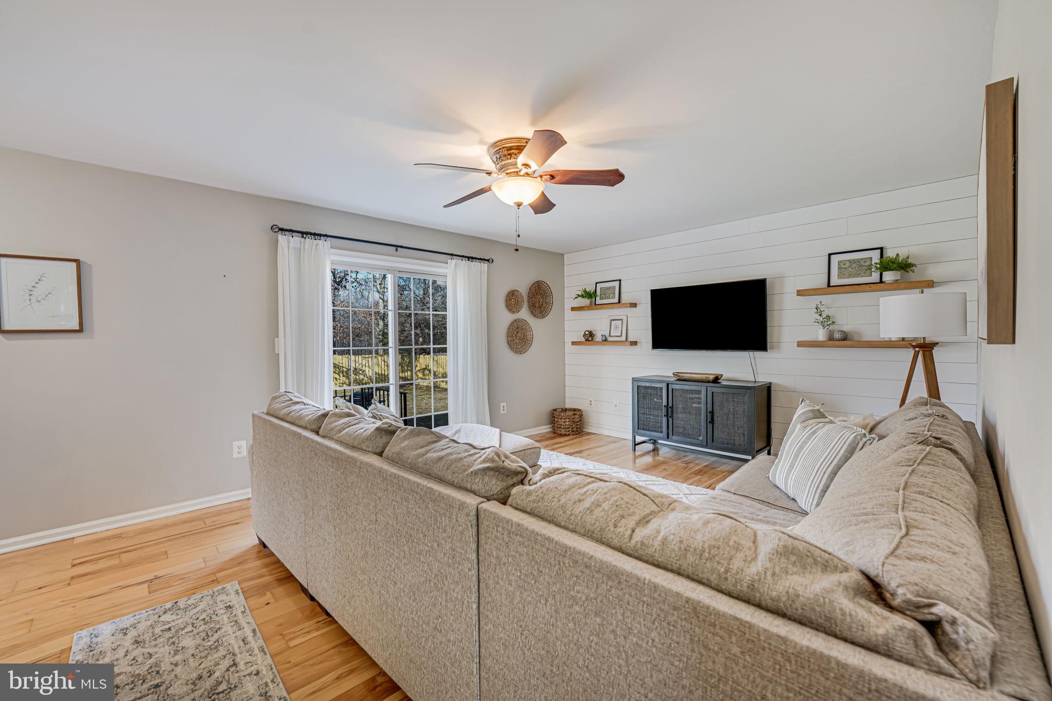 3422 LANCASTER RING ROAD