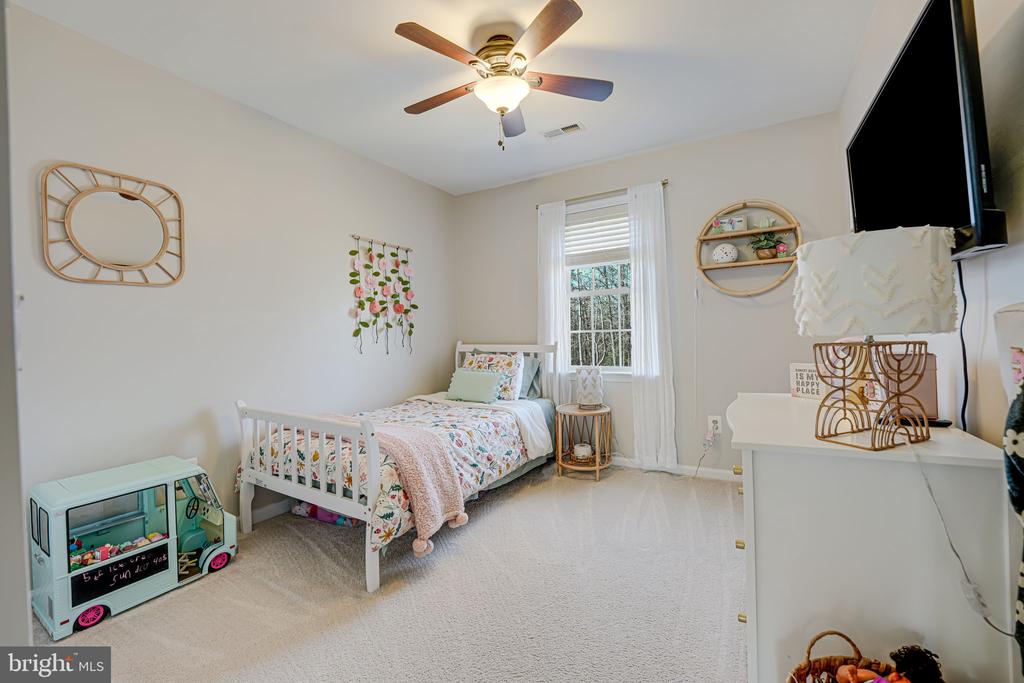 3422 LANCASTER RING ROAD