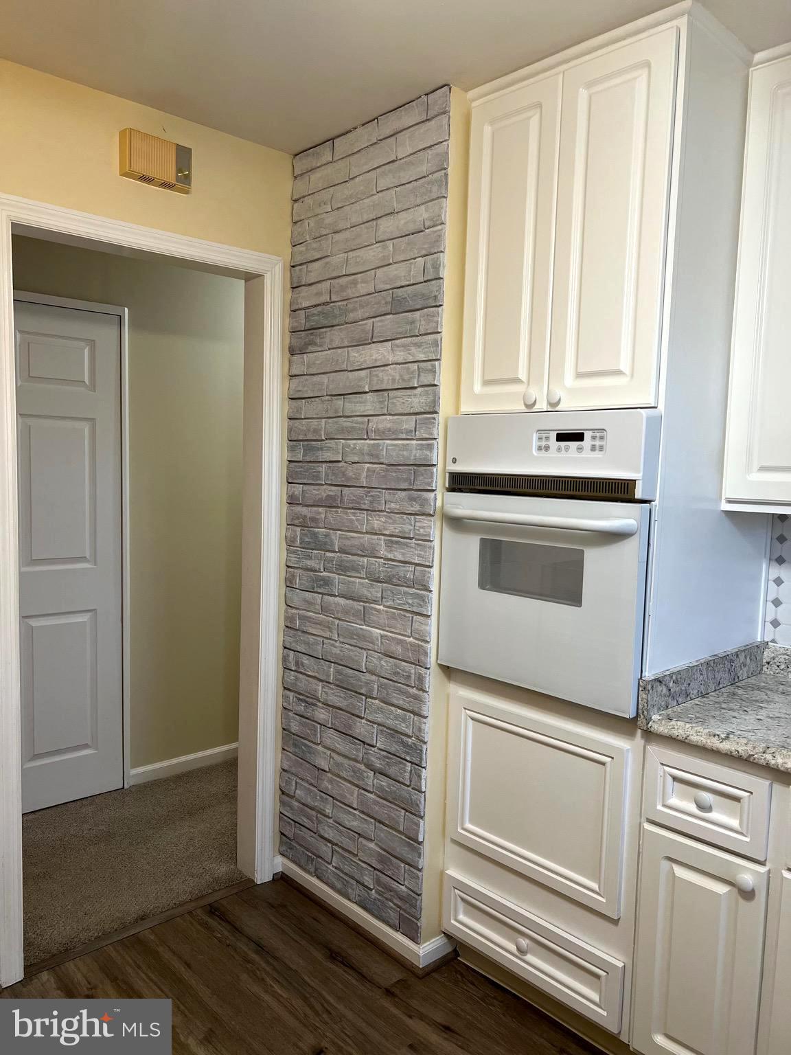 301 TULIP CIR