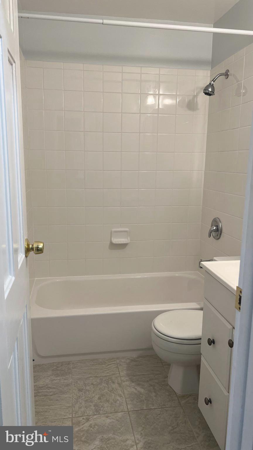 301 TULIP CIR