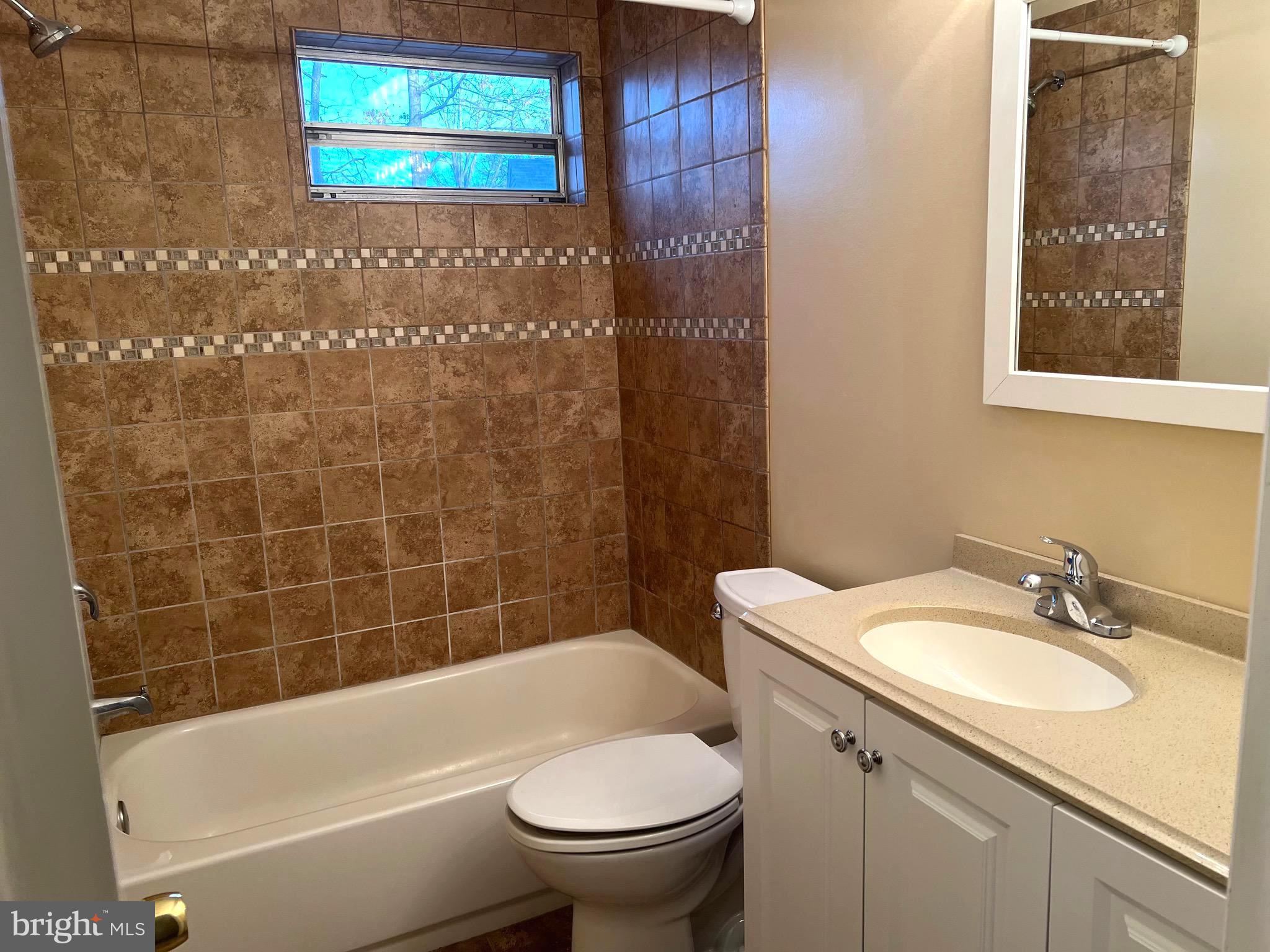 301 TULIP CIR
